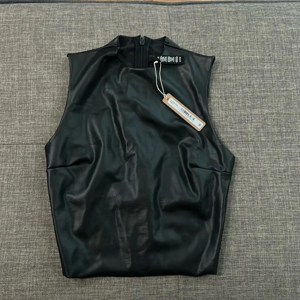 SKIMS CREW NECK CROPPED TOP - Picture 4 of 4